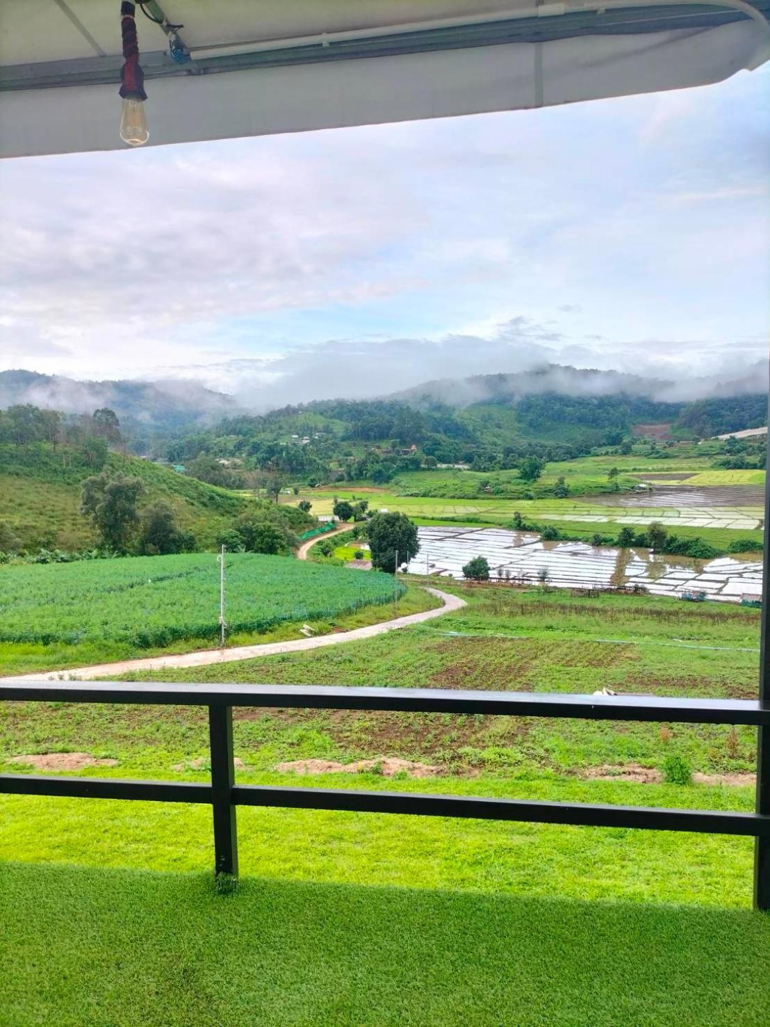 สวนไร่รุ่งอรุณ Suan Rai Rungarun