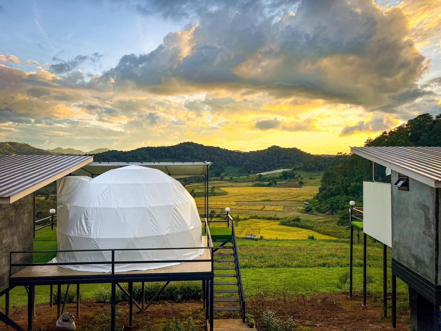Luxury tent สวนไร่รุ่งอรุณ Suan Rai Rungarun *